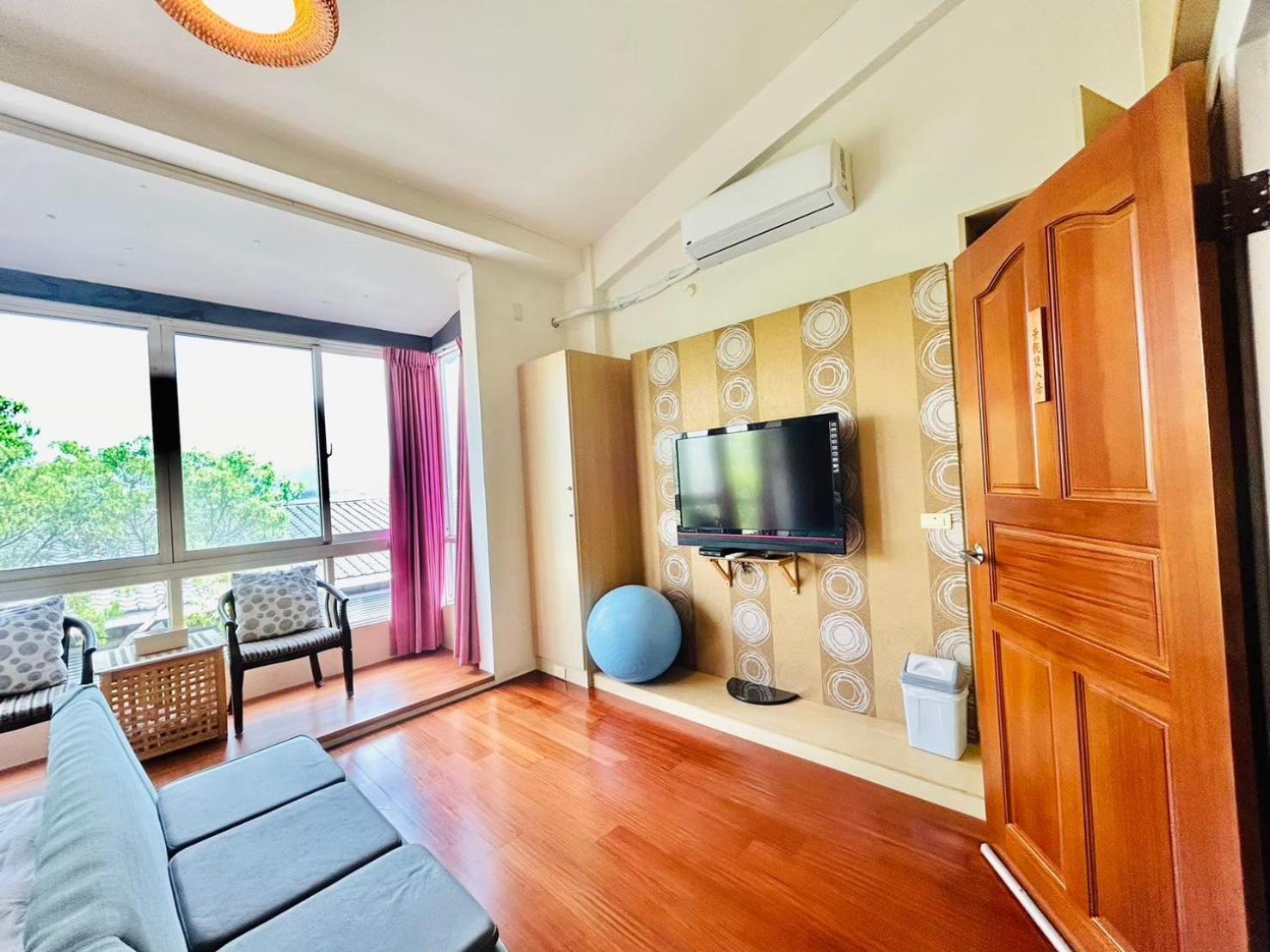 Miaoli Sanyi Travelling Homestay Bagian luar foto