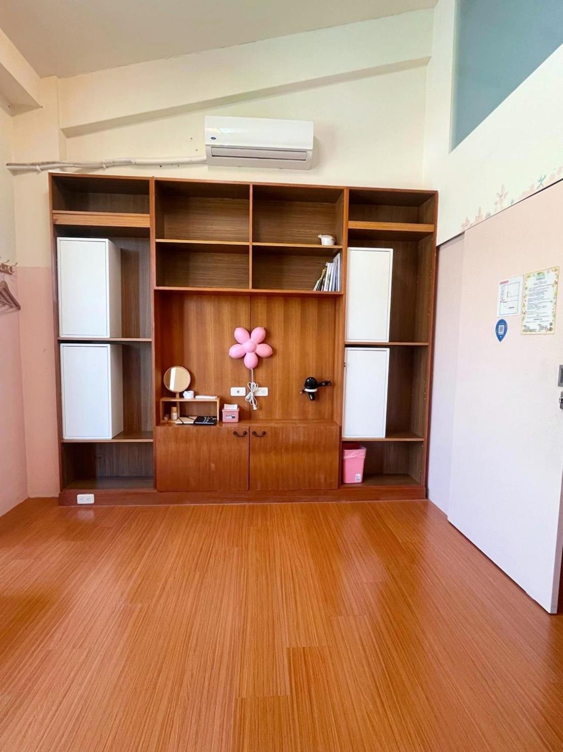 Miaoli Sanyi Travelling Homestay Bagian luar foto